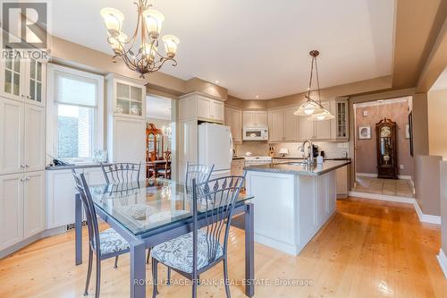 1 Dunsford Court, Kawartha Lakes (Lindsay), ON - Indoor Photo Showing Dining Room