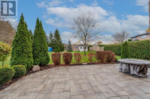 1 Dunsford Court, Kawartha Lakes (Lindsay), ON - Outdoor