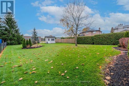 1 Dunsford Court, Kawartha Lakes (Lindsay), ON - Outdoor