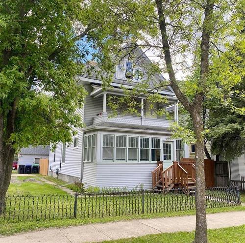 1528 Lorne Avenue, Brandon, MB - Outdoor