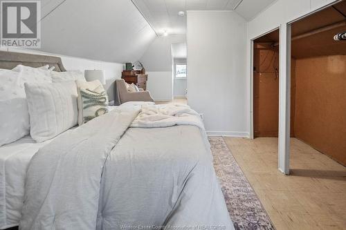 3803 Connaught Avenue, Windsor, ON - Indoor Photo Showing Bedroom