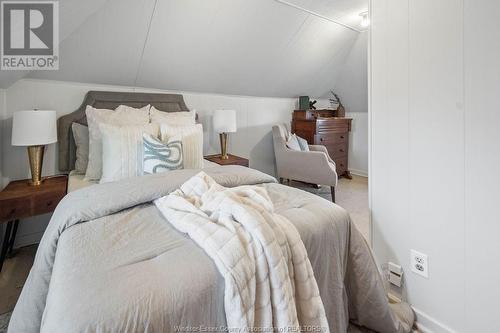 3803 Connaught Avenue, Windsor, ON - Indoor Photo Showing Bedroom