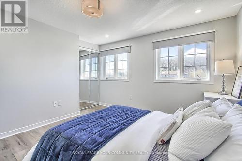 33 Goodwin Drive, Barrie, ON - Indoor Photo Showing Bedroom