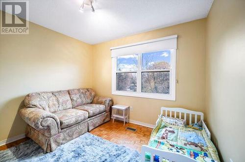 13 Mckee Drive, Caledon, ON - Indoor Photo Showing Living Room