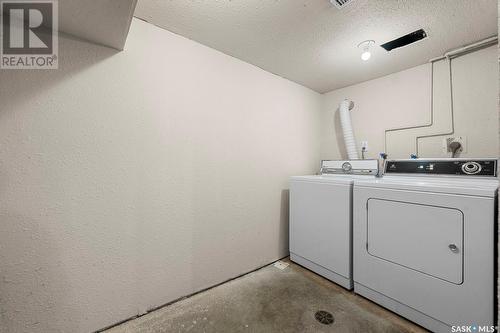 2109 Winnipeg Street, Regina, SK - Indoor Photo Showing Laundry Room