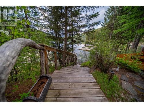 3023 Westside Road, Moyie, BC - Outdoor