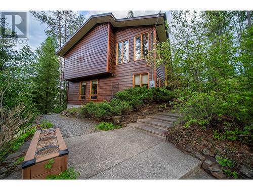 3023 Westside Road, Moyie, BC - Outdoor