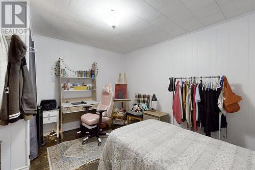 14 Distillery Street E, Kawartha Lakes, ON - Indoor Photo Showing Bedroom