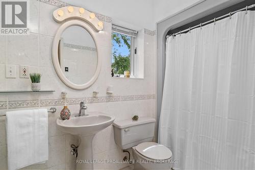 130 Factory Lane, Loyalist (Bath), ON - Indoor Photo Showing Bathroom