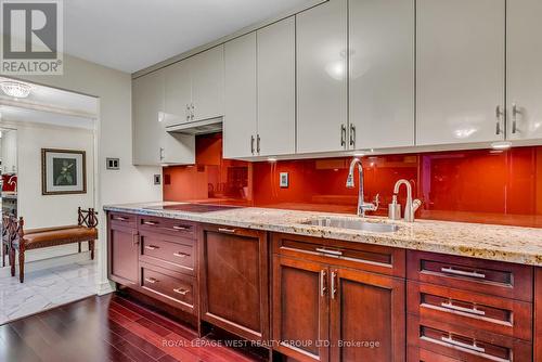 3402 - 2045 Lake Shore Boulevard W, Toronto, ON - Indoor Photo Showing Kitchen