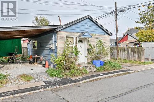 Bungalow with a carport - 97 Evans Street, Hamilton, ON 