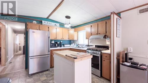 9910 Northville Crescent Unit# A-52, Lambton Shores, ON - Indoor Photo Showing Kitchen