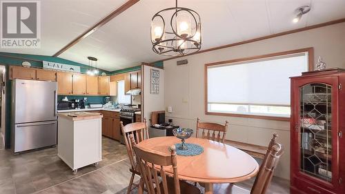 9910 Northville Crescent Unit# A-52, Lambton Shores, ON - Indoor Photo Showing Dining Room