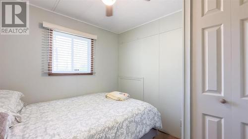 9910 Northville Crescent Unit# A-52, Lambton Shores, ON - Indoor Photo Showing Bedroom