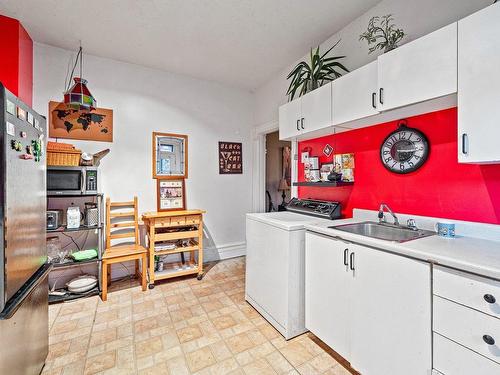 Cuisine - 3702  - 3706 Rue Adam, Montréal (Mercier/Hochelaga-Maisonneuve), QC - Indoor Photo Showing Kitchen