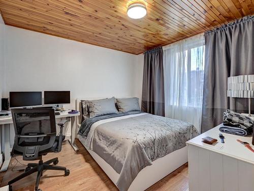 Bedroom - 416  - 418 Rue Leblanc E., Longueuil (Le Vieux-Longueuil), QC - Indoor Photo Showing Bedroom