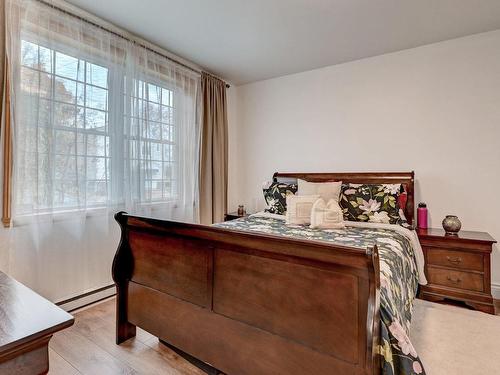 Master bedroom - 416  - 418 Rue Leblanc E., Longueuil (Le Vieux-Longueuil), QC - Indoor Photo Showing Bedroom