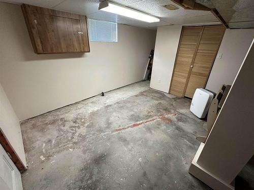 216 Atlantic Avenue, Thunder Bay, ON - Indoor Photo Showing Basement