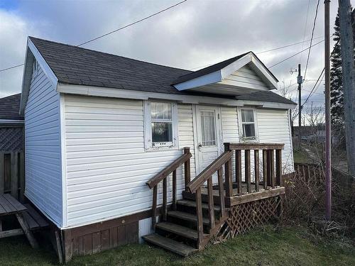 216 Atlantic Avenue, Thunder Bay, ON - Outdoor With Exterior