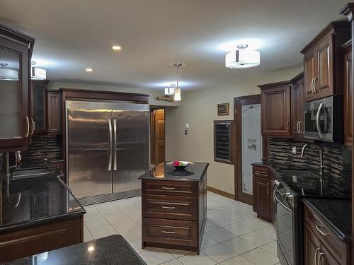 114 Richmond Rd, Thunder Bay, ON - Indoor Photo Showing Kitchen