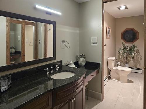 114 Richmond Rd, Thunder Bay, ON - Indoor Photo Showing Bathroom