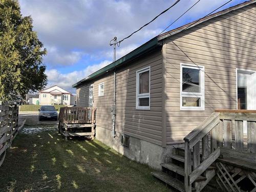 5 Howe Street, Marathon, ON - Outdoor With Exterior