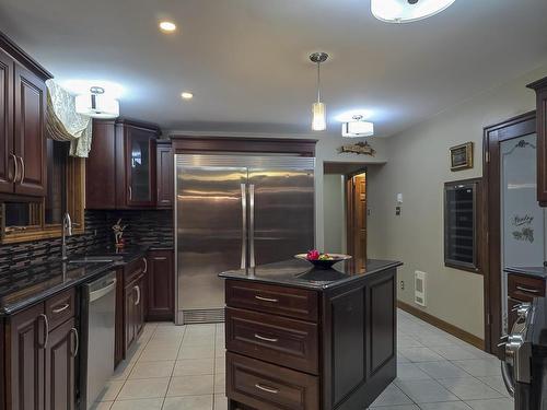 114 Richmond Road, Thunder Bay, ON - Indoor Photo Showing Kitchen