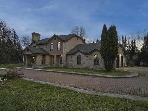 114 Richmond Road, Thunder Bay, ON - Outdoor With Facade