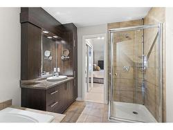 Ensuite bathroom - 