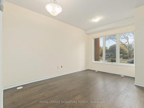 7B Clintwood Gate, Toronto, ON - Indoor Photo Showing Other Room