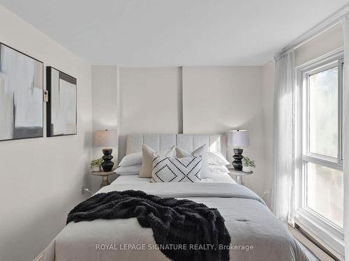 40 Thorny Vine Way, Toronto, ON - Indoor Photo Showing Bedroom