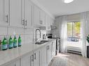 40 Thorny Vine Way, Toronto, ON  - Indoor Photo Showing Kitchen With Double Sink With Upgraded Kitchen 