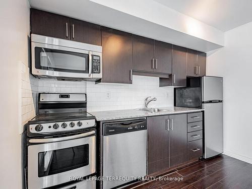 104-2035 Sheppard Ave E, Toronto, ON - Indoor Photo Showing Kitchen With Stainless Steel Kitchen