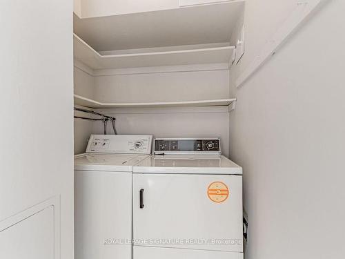 255 The Donway  W, Toronto, ON - Indoor Photo Showing Laundry Room