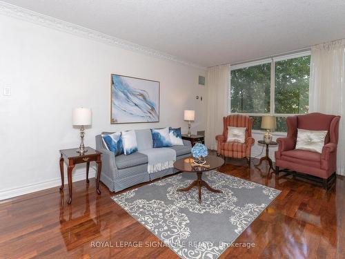 309-1200 Don Mills Rd, Toronto, ON - Indoor Photo Showing Living Room