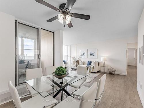 1507-60 Pavane Linkway, Toronto, ON - Indoor Photo Showing Dining Room