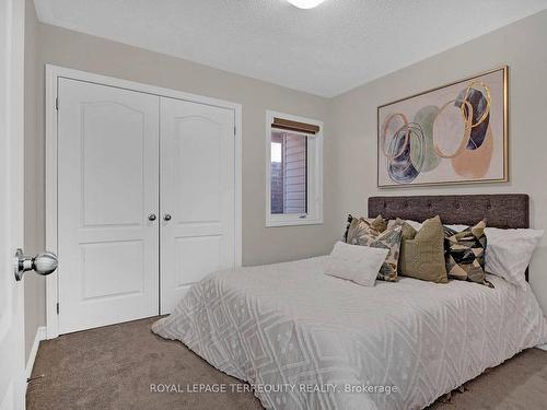 61 Jack Potts Way, Clarington, ON - Indoor Photo Showing Bedroom