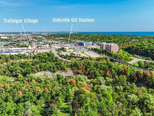 420 St Augustine Dr, Oakville, ON - Outdoor With View