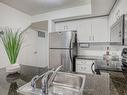 1102-20 Laidlaw St, Toronto, ON  - Indoor Photo Showing Kitchen 