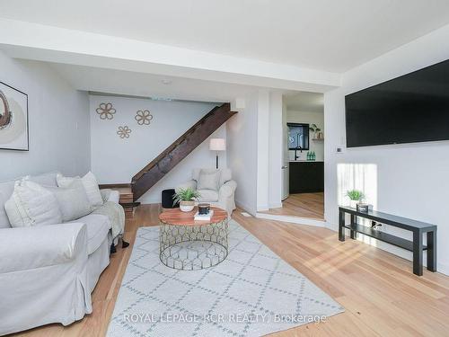 13 Parsons St, Orangeville, ON - Indoor Photo Showing Living Room