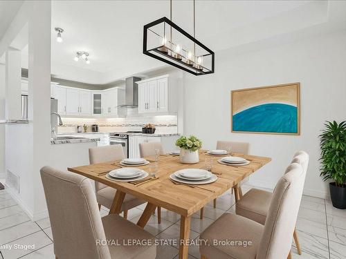 21 White Star Lane, Grimsby, ON - Indoor Photo Showing Dining Room