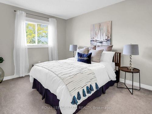 4104 Ashby Dr, Lincoln, ON - Indoor Photo Showing Bedroom