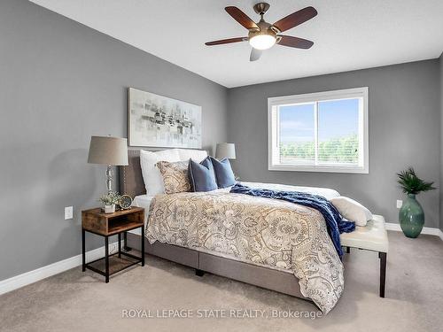 4104 Ashby Dr, Lincoln, ON - Indoor Photo Showing Bedroom