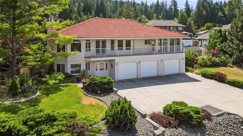 2143 Pleasant Dale Road, Blind Bay, BC - Outdoor