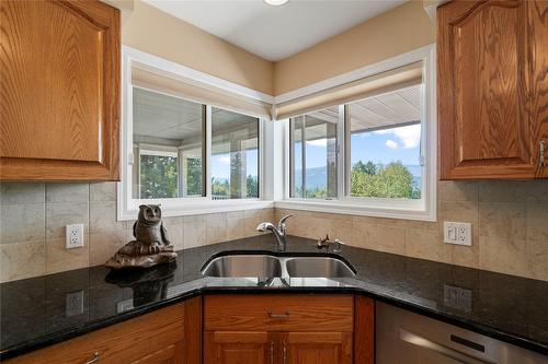 2143 Pleasant Dale Road, Blind Bay, BC - Indoor Photo Showing Kitchen With Double Sink