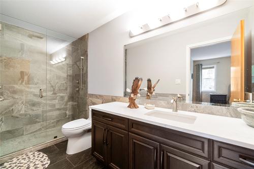 2143 Pleasant Dale Road, Blind Bay, BC - Indoor Photo Showing Bathroom