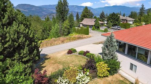 2143 Pleasant Dale Road, Blind Bay, BC - Outdoor With View