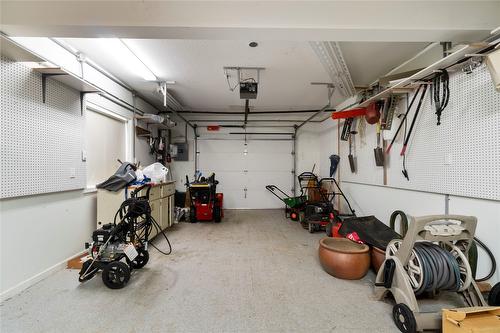 2143 Pleasant Dale Road, Blind Bay, BC - Indoor Photo Showing Garage