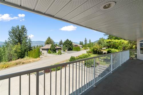 2143 Pleasant Dale Road, Blind Bay, BC - Outdoor With Exterior