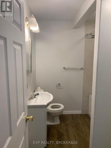 624-626 Division Street, Kingston (East Of Sir John A. Blvd), ON - Indoor Photo Showing Bathroom